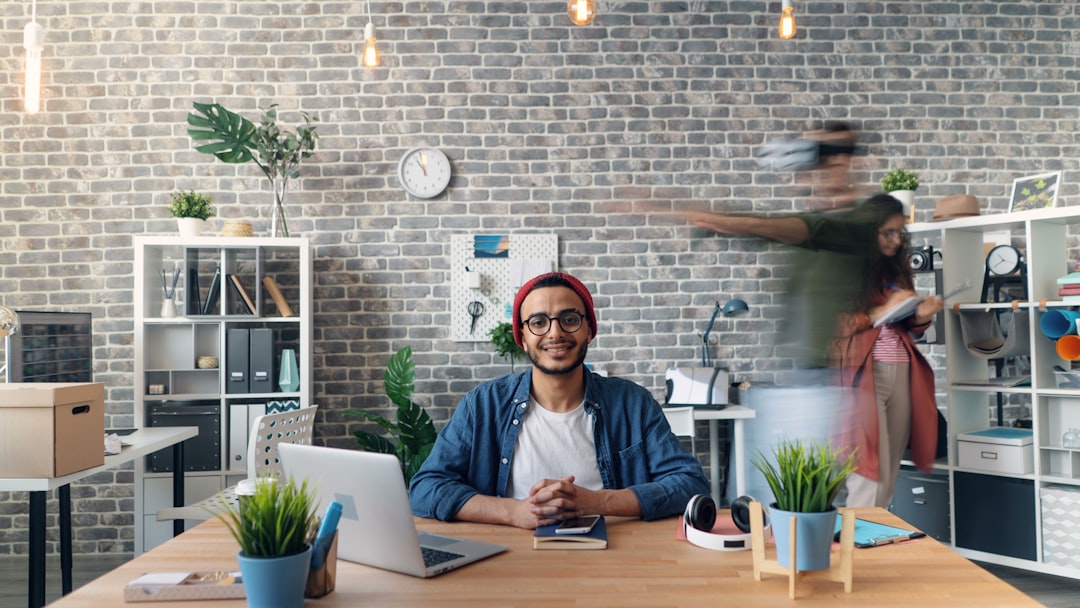 كيف تزيد إنتاجية موظفيك باستخدام تقنيات اعدادات سيرفر من Hexogen