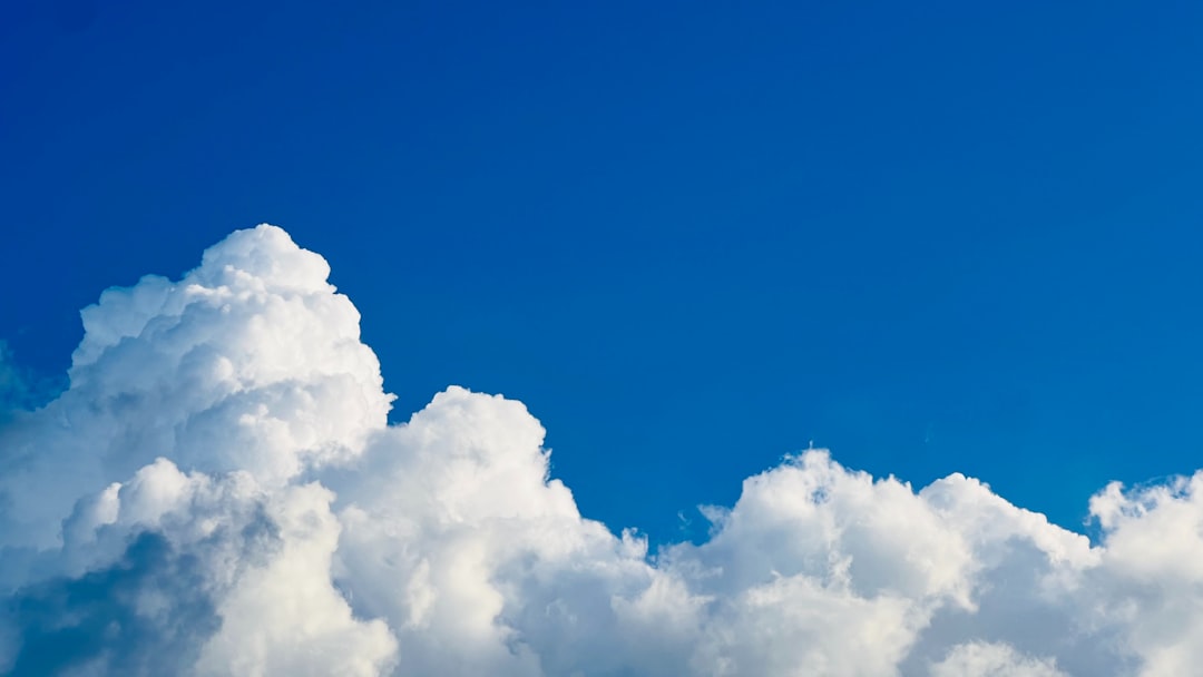 الفرق بين أنواع Cloud hosting وأي منها يناسب شركتك؟